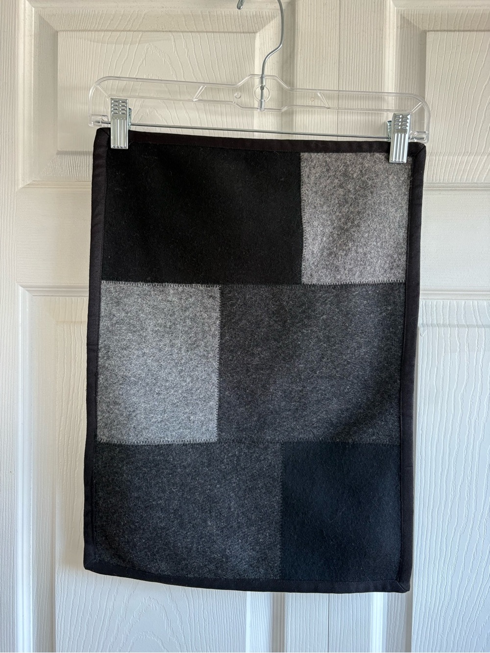 Crate & Barrel Soho Felt Black Grey Plaid Placemats - Set of 2 - Wool Blend